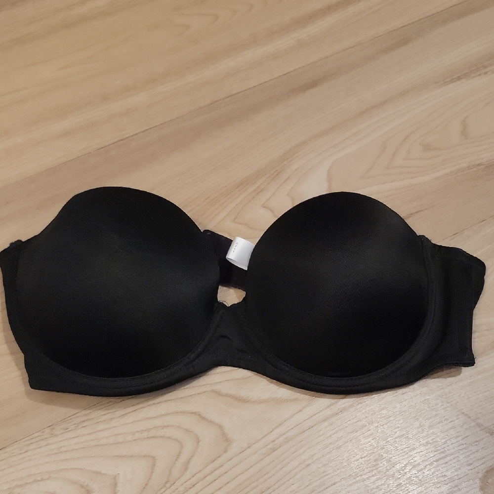 Ellen Tracy Classic Black Strapless Bra